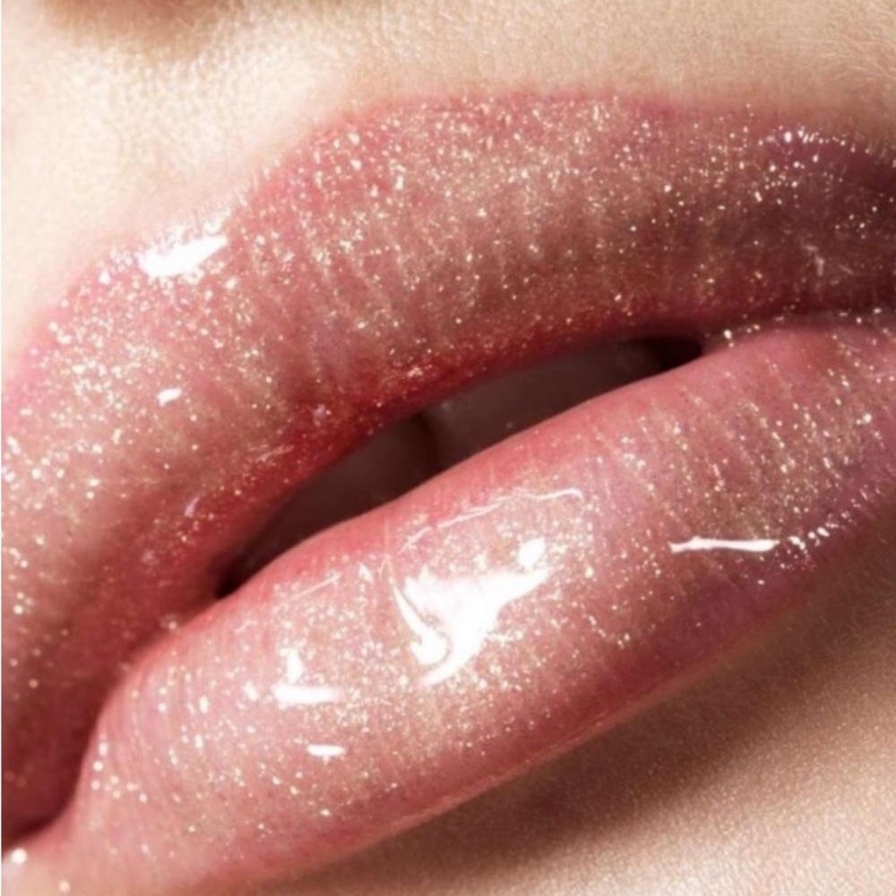 Almay Goddess Gloss - #200 Angelic Holographic Glitter Finish Sealed